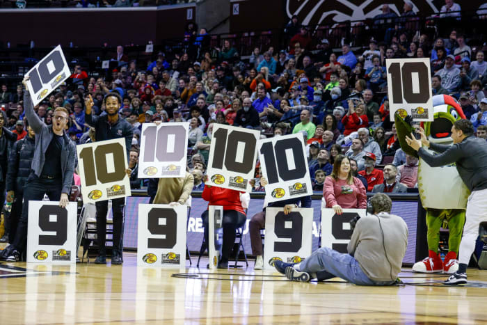 Bass Pro Tournament of Champions Missouri boys basketball dunk contest January 13 2024 Nate Latsch 25442